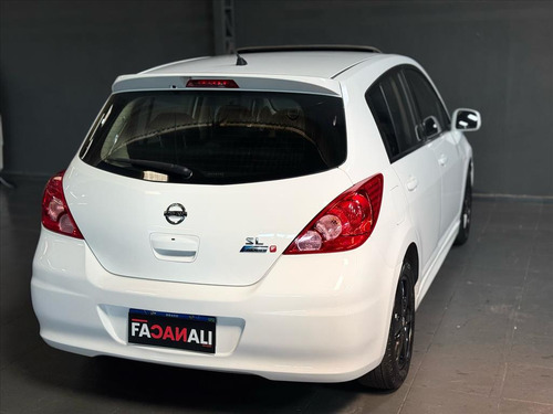 Nissan Tiida 1.8 SL 16V FLEX 4P AUTOMÁTICO