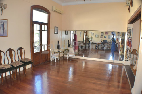 Departamento Tipo Ph De 5 Ambientes C/ Dependencia
