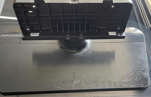 Imagen 2 de 2 de Base De Mesa Para Pantalla Samsung Un40h5103af