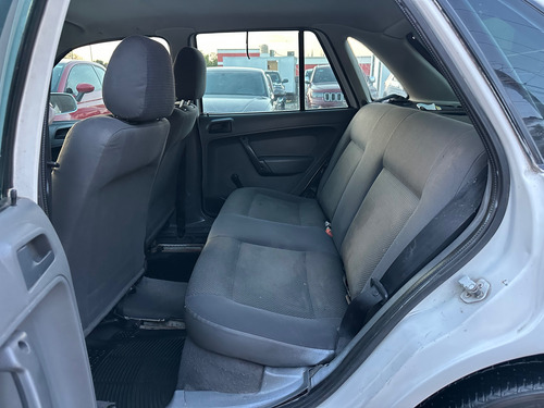 Volkswagen Pointer 1.6 City Plus Mt