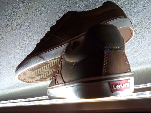 Tenis Levis, Nuevos, Originales, Numero 7.5