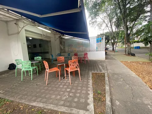 Venta Casa Comercial De 505mts2, En La Flora, Norte De Cali, 10757.