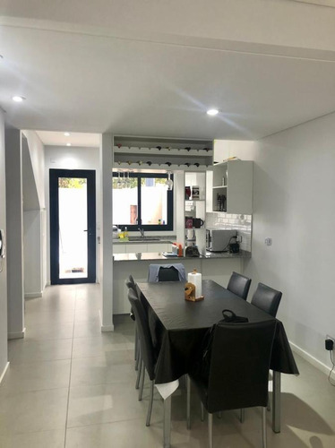 Imagen 5 de 24 de Casa En Venta En Barrio Parque Leloir