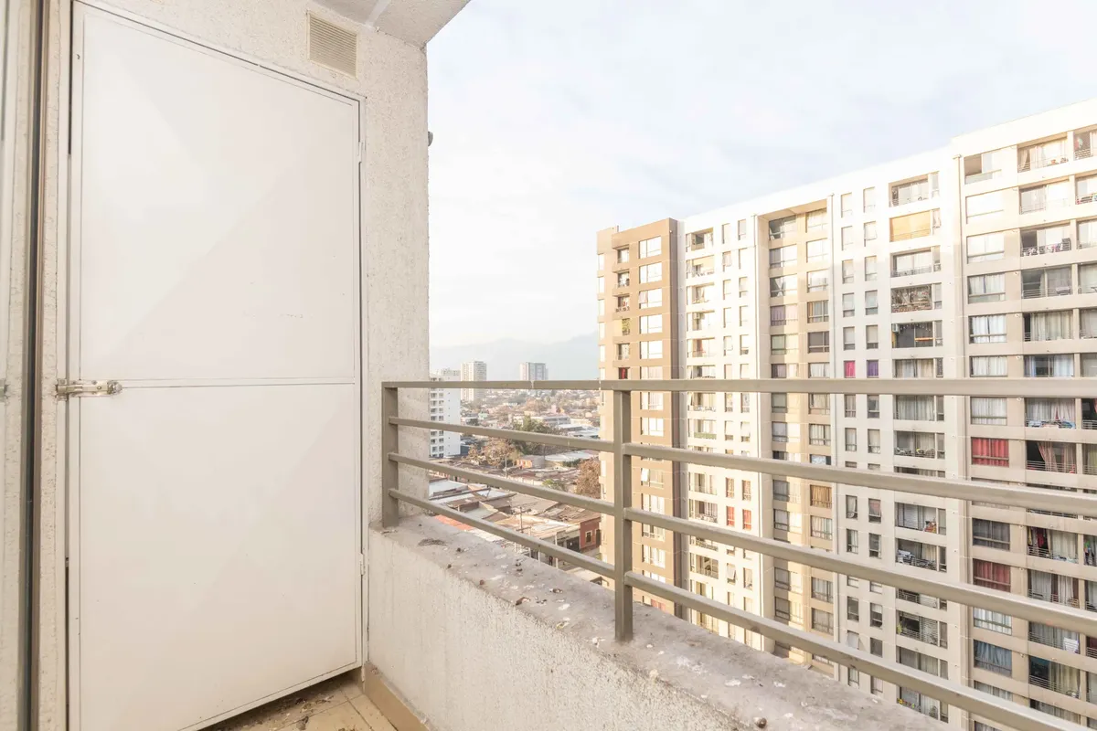 Imagen 4 de 19 de Edificio Nueva Andres Bello Vista Poniente Piso 4