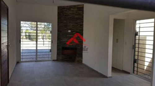 Venta De Casa 2 Dormitorios En Punta Del Este- Ref: 1633