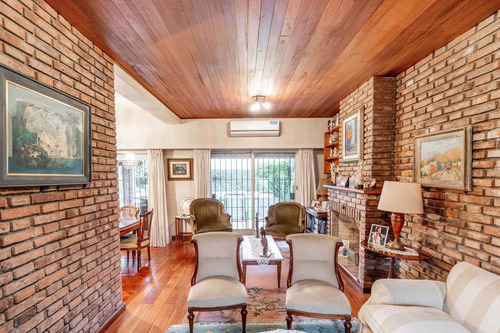 Imagen 4 de 30 de Venta Casa 5 Amb. Jardin.pileta. Punta Chica
