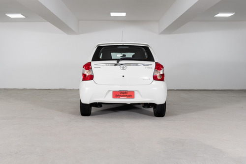 Imagen 4 de 15 de Toyota 2016 Etios 1.5 5 Ptas Xls