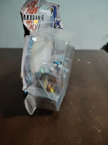 Figura De Acción Bakigan Hydorous Con Dos Tarjetas (Usado)