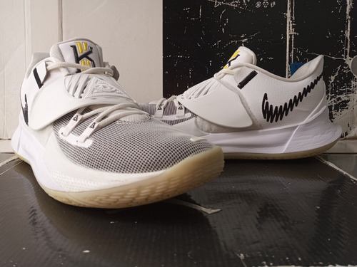 Nike Kyrie Low 3 Eclipse (30cm) Zoom Flyknit Allstar Game Mvp (Usado)