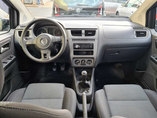 Volkswagen Fox 2014 1.0 12v Bluemotion Total Flex 5p