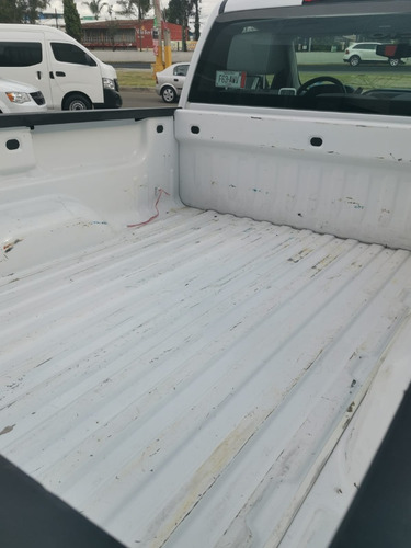 Imagen 6 de 13 de Chevrolet Silverado 1500 Cab 2018
