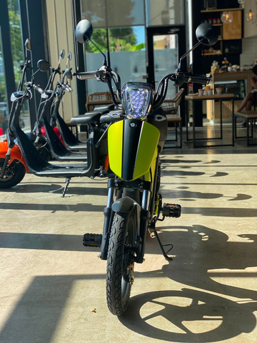 Imagen 7 de 14 de Kiwi Katana Moto Eléctrica Precio De Lanzamiento!