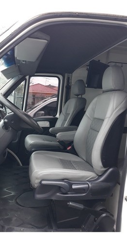 Imagem 12 de 16 de Motorhome