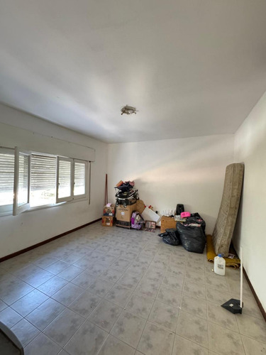 Lote / Terreno En Venta Frente A Plaza Jeronimo Del Barco, Rinde 1260 M2