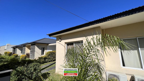 Imagen 3 de 30 de Complejo Turístico En Venta En Colón Entre Ríos Piscina