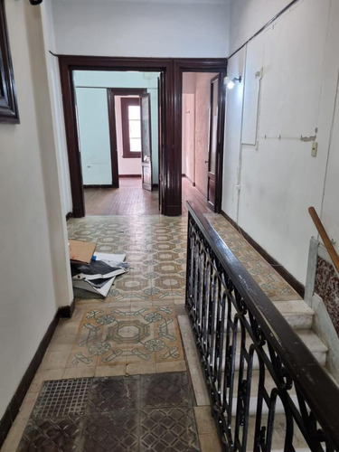 Imagen 13 de 23 de Casa -casa, Próximo 18 De Julio Y Tacuarembó, 248 M2 !!