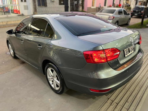 Imagen 2 de 12 de Volkswagen Vento 2012 2.5 Luxury 170cv Tiptronic
