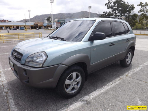 Hyundai Tucson .