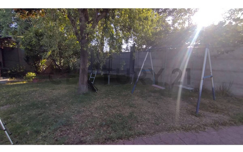 Casa En Venta, Con Amplio Terreno Puente Alto