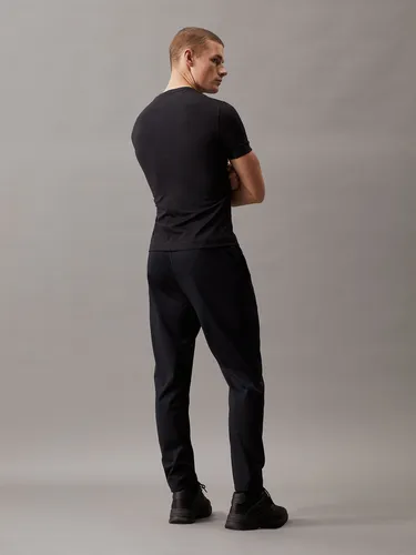 Polera Base Layer Negro Calvin Klein