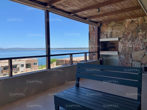 Venta De Apartamento De Dos Dormitorios Con La Mejor Vista Hacia El Atardecer, Punta Ballena- Ref: 30673