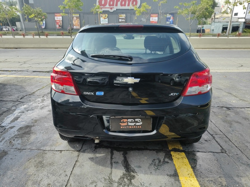 Chevrolet Onix 1.0 Joy 5p