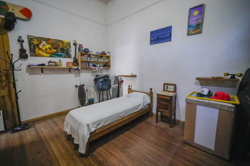 Disfruta De Una Casa Con Jardin, Quincho Y Garage - 5 Ambientes!