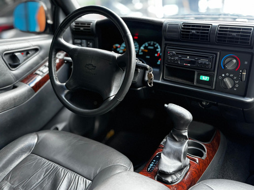 Chevrolet Blazer 4.3 SFI DLX EXECUTIVE 4X2 V6 12V GASOLINA 4P AUTOMÁTICO