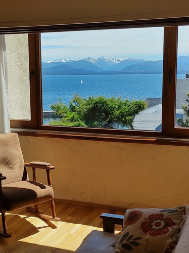 Hermoso Departamento Con Vista En Pleno Centro De Bariloche