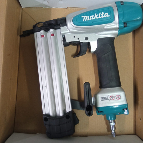 Clavadora Neumatica Nueva Makita Herramienta Cod1328 Asch