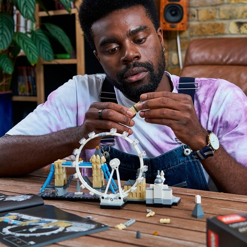Imagem 7 de 10 de Lego Londres Tem Big Ben, London Eye E Outras Obras - 21034