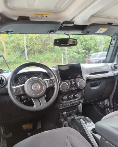 Jeep Wrangler Unlimited 3.6 Sport Unlimited