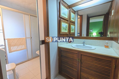 Imagen 14 de 21 de Apartamento De 3 Dormitorios En Venta
