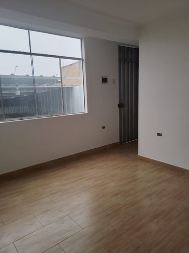 Alquilo Amplio Local Comercial En Huaral