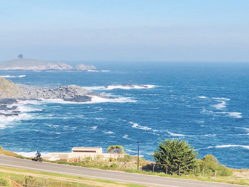 Sólida Casa En Venta Con Preciosas Vistas Al Mar, Zapallar