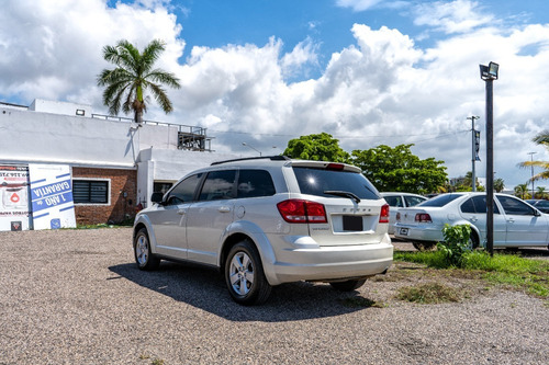 Imagen 5 de 15 de Dodge Journey