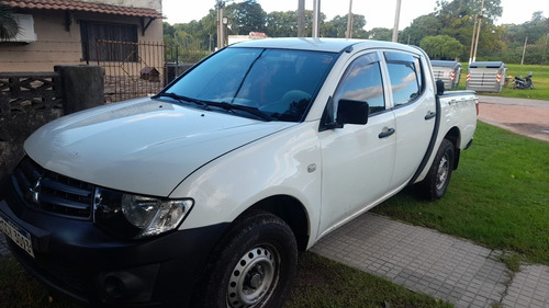 Mitsubishi L200 2x4 Doble Cabina 