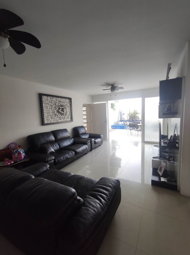 Imagen 8 de 13 de Casa En Los Pomelos