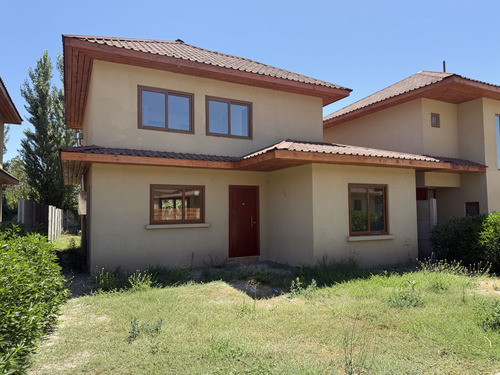 Casa 116m2 En Amplios Terrenos De 300m2! Dcto 200uf! - Anexa