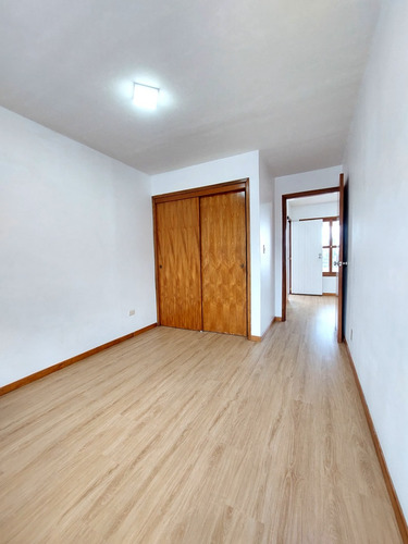 En Venta: Townhouse Urb. Club De Campo, San Antonio De Los Altos