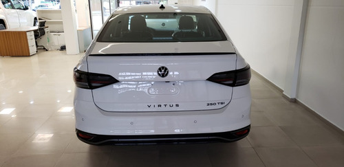 Volkswagen Virtus Exclusive 250 Tsi At