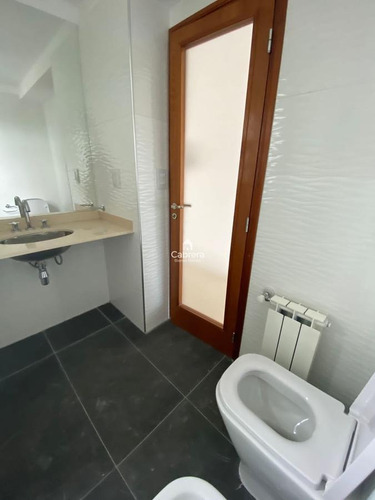 Imagen 17 de 22 de Departamento De 2 Dormitorios A Estrenar De Categoría En Venta - La Plata