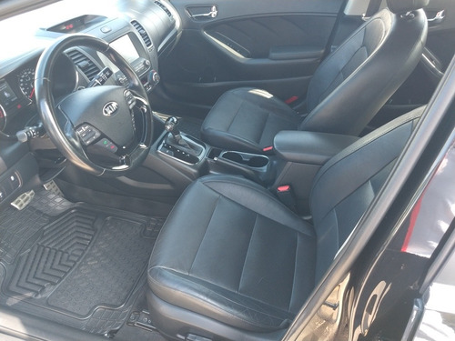 Imagen 12 de 15 de Kia Forte 2.0 Hb Sx At 2018
