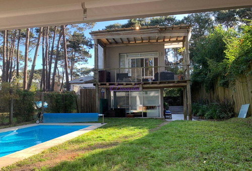 Alquiler Temporario Casa De 3 Dormitorios En Montoya, Punta Del Este.