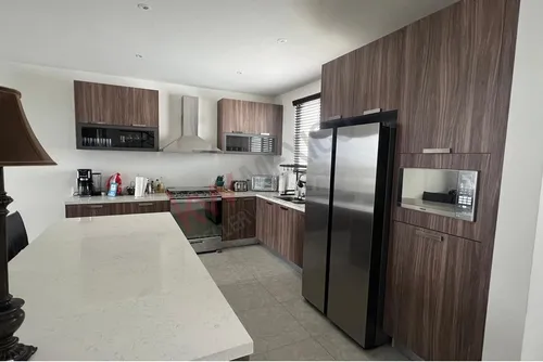 Residencia De Lujo En Renta Ubicada Punta Piedra Ensenada