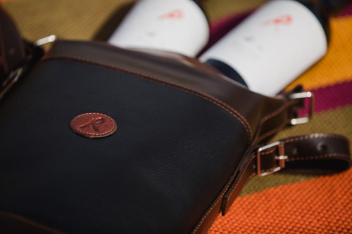 Vino Renacer Malbec Icono Set 2 Botellas + Bolso De Cuero