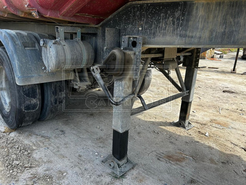 Carreta Basculante Rossetti Ano 2015 De 25m³ Com Pneus