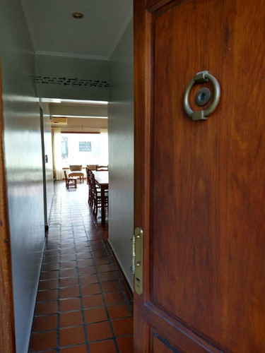 Casa Con Pileta Y Estudio - Gonnet - 4 Cuadras Rep. Niños