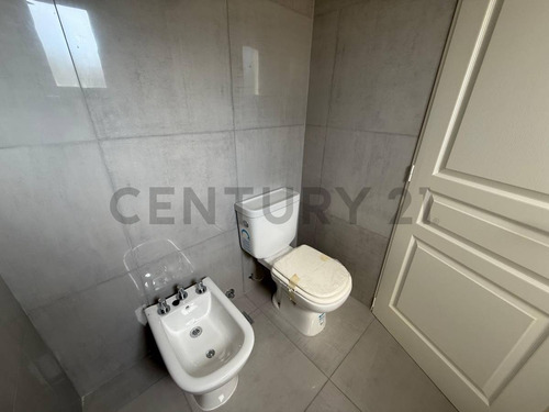 Venta Ph 4 Ambientes Cochera En Complejo Cerrado, Ituzaingo