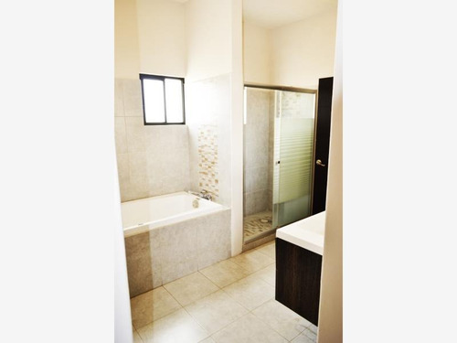 Imagen 5 de 10 de Casa Sola En Venta Zona Plateada